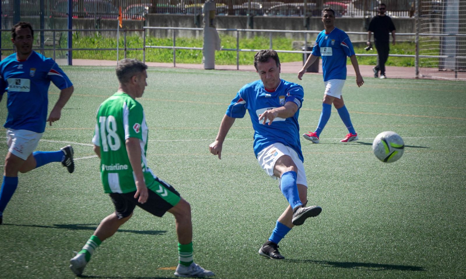 Imágenes del partido de Veteranos del Xerez CD y el Betis