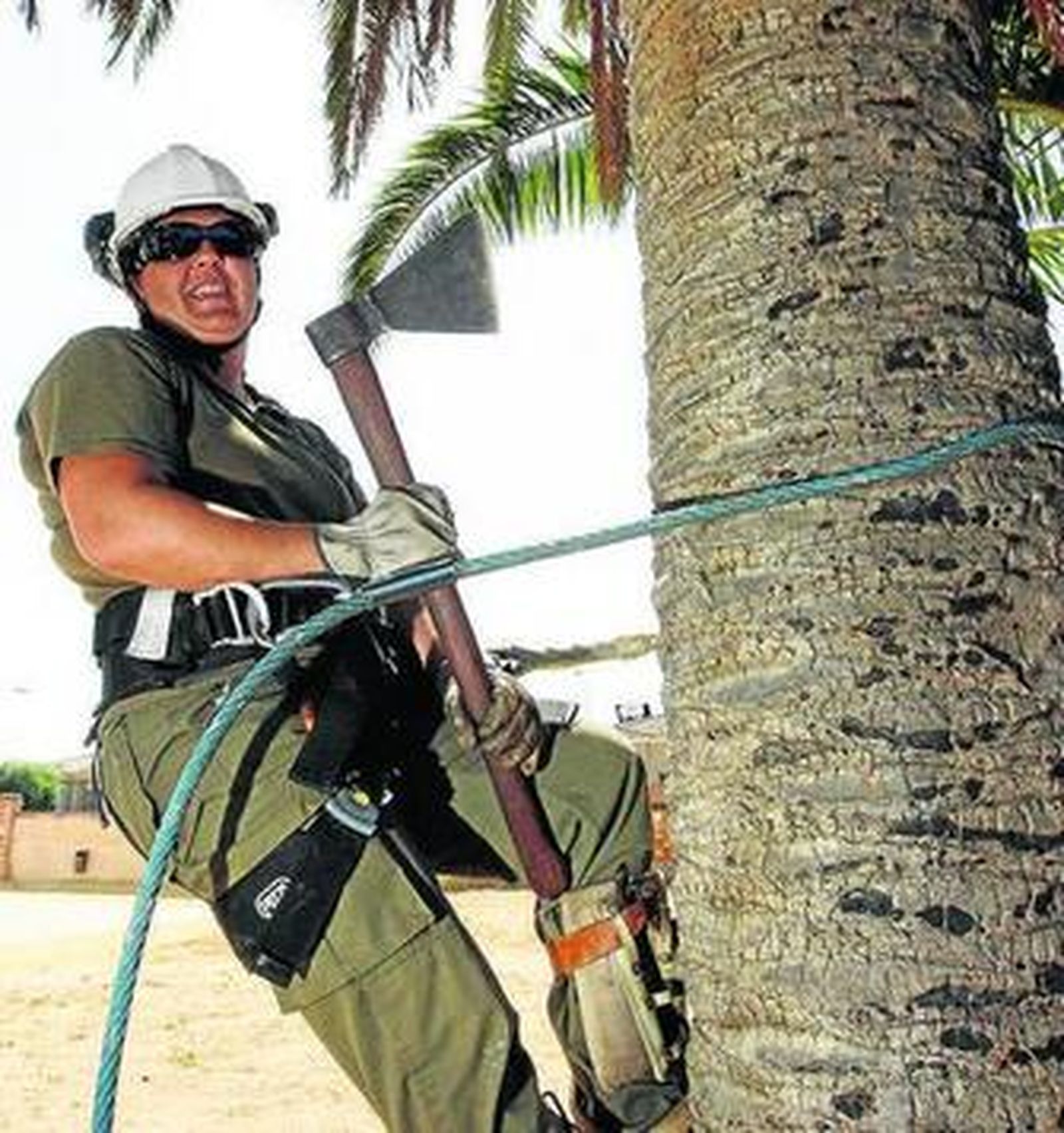 "Mi madre preferiría que desarrollara un trabajo con menos esfuerzo físico"