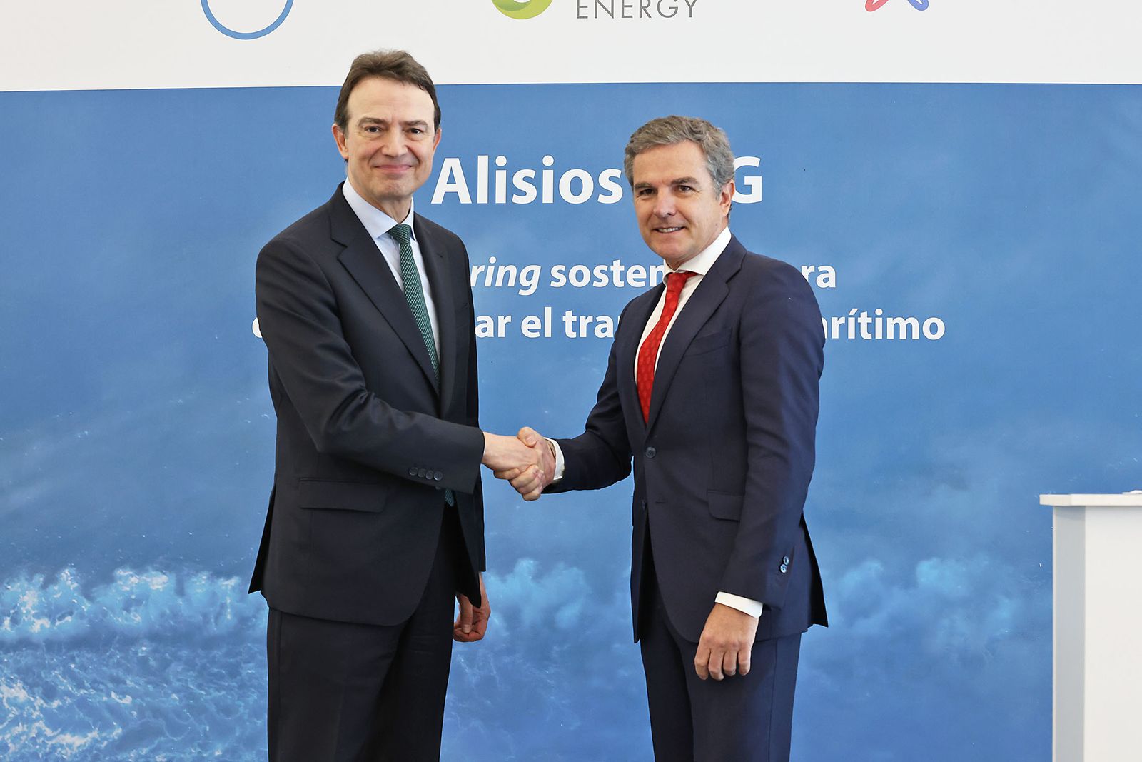 Las fotografías de la presentación del barco de bunkering de GNL y BioGNL 'Alisios LNG', de la filial de Enagás