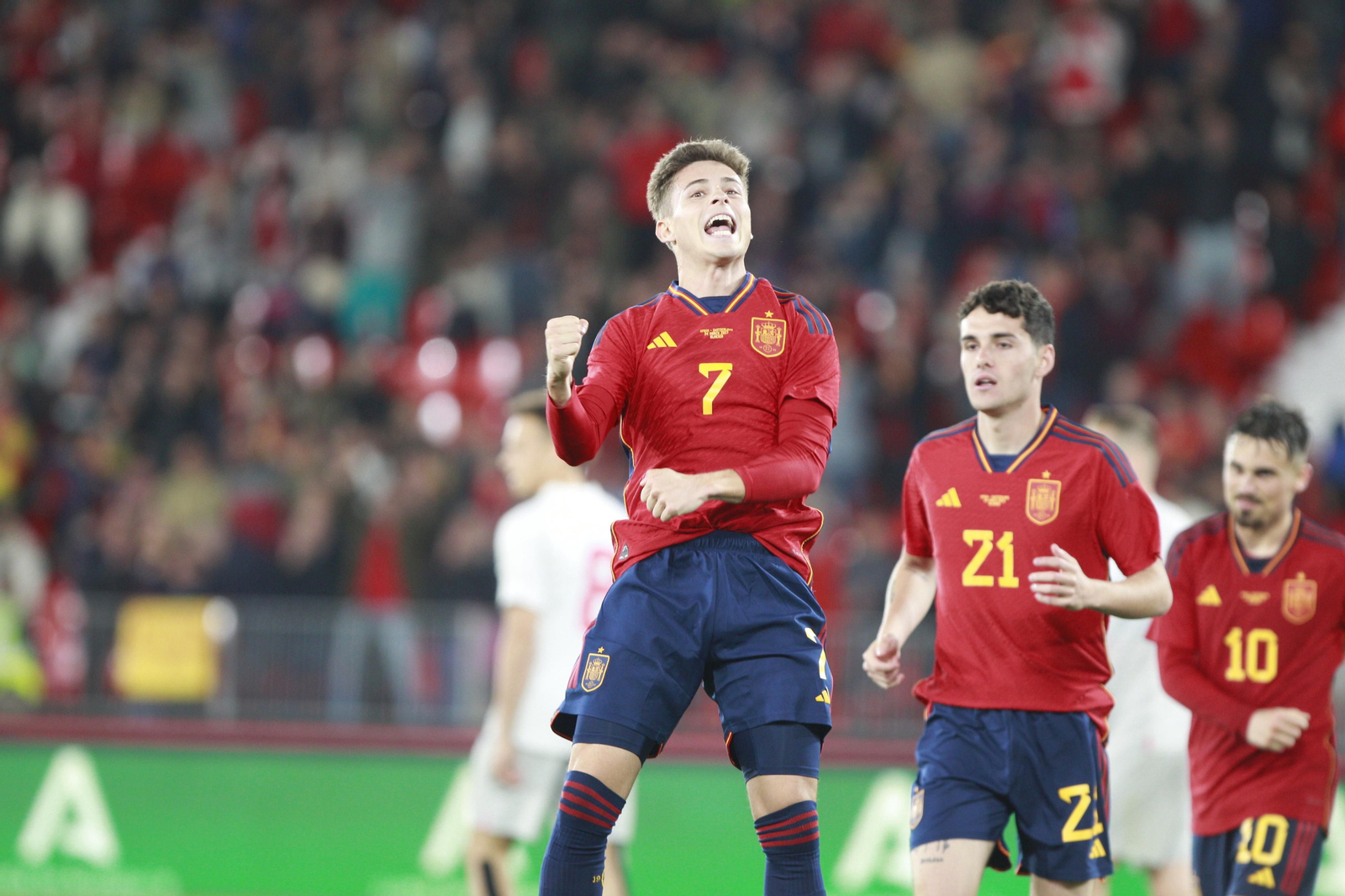 Imágenes del partido de fútbol amistoso entre las selecciones de España y Suiza Sub 21, disputado en Almería