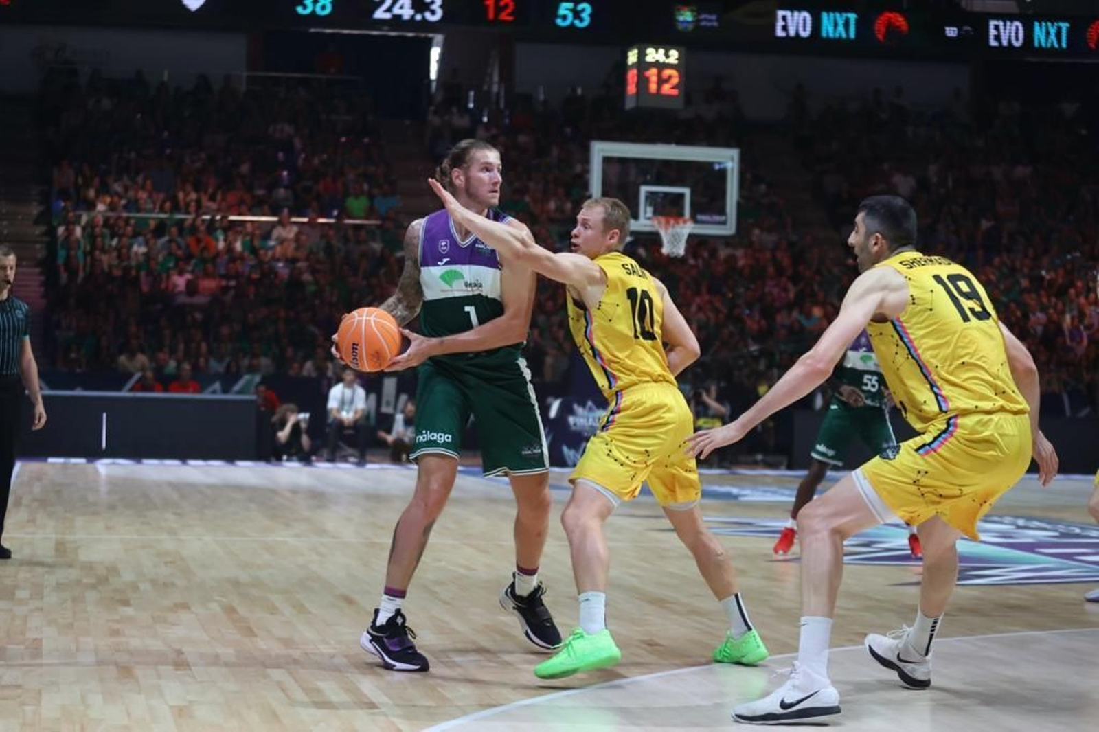 El Unicaja - Lenovo Tenerife, en fotos