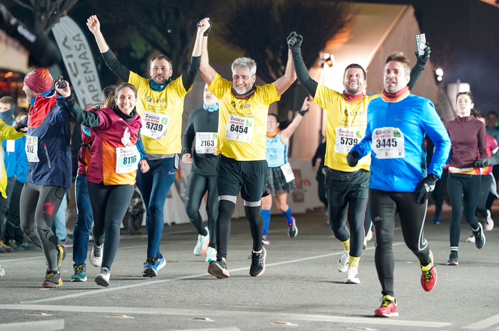 En imágenes: búscate en tu llegada a meta de la Carrera de San Antón 2026 (1)