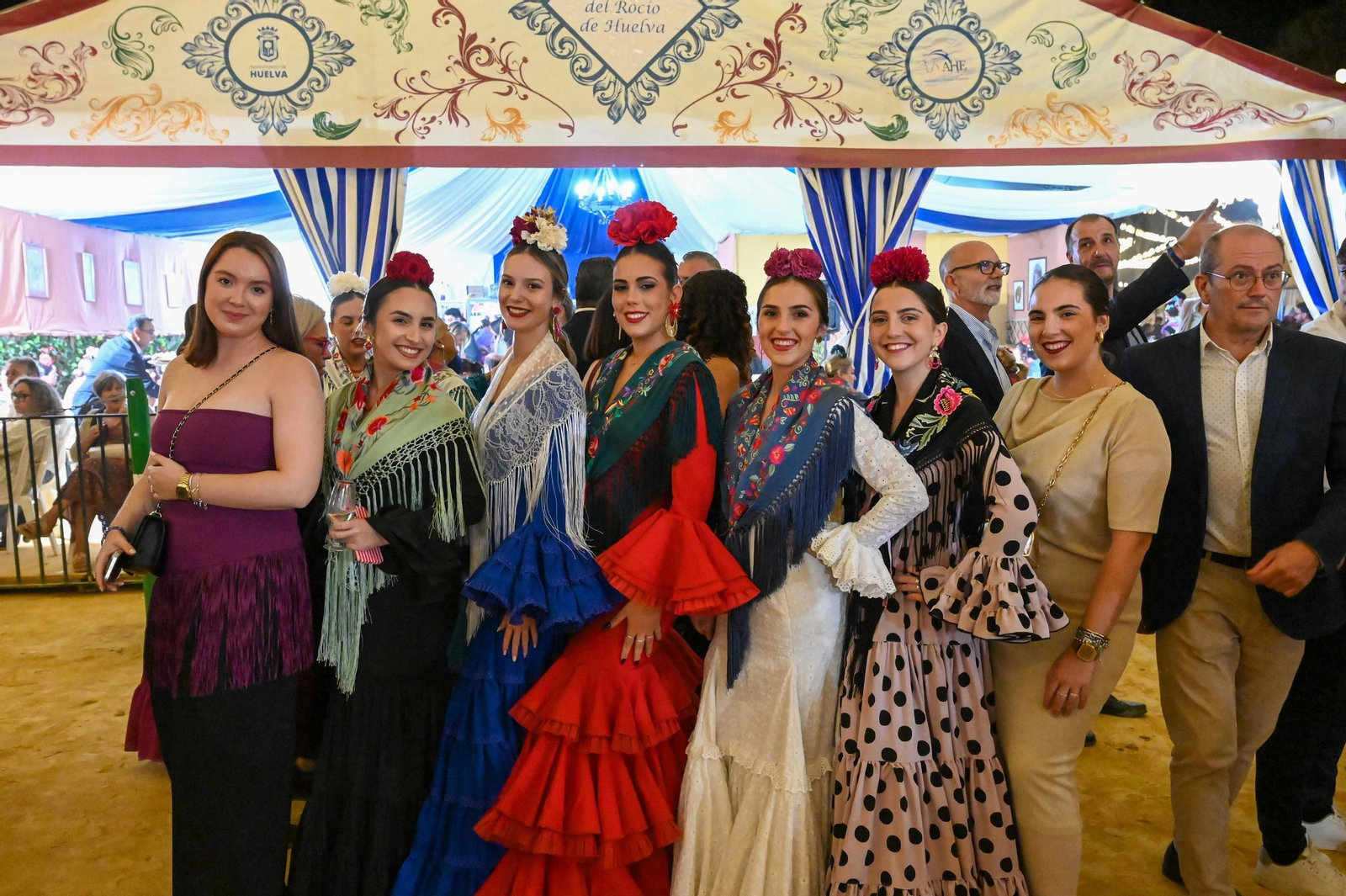 Imágenes del ambiente del ambiente de la noche del sábado en la Feria de Otoño y del Caballo 2025 de Huelva