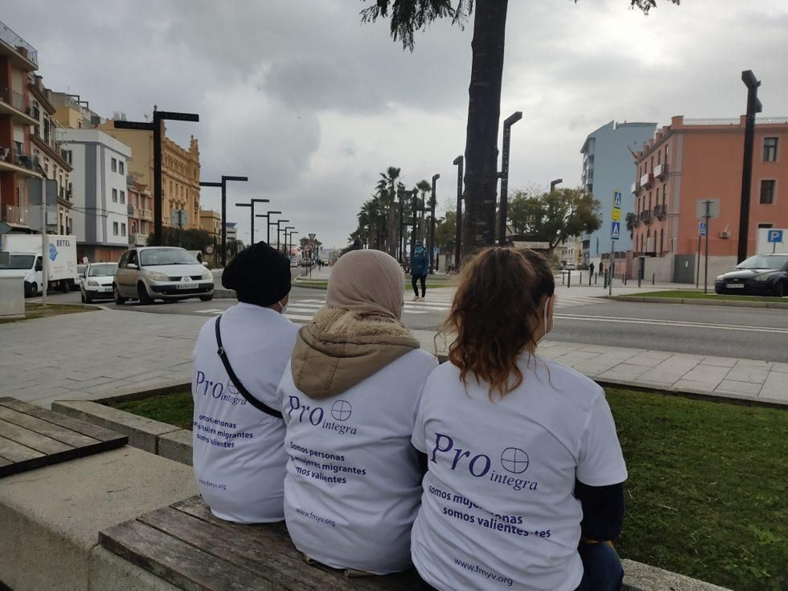 Tres participantes en el programa Prointegra.