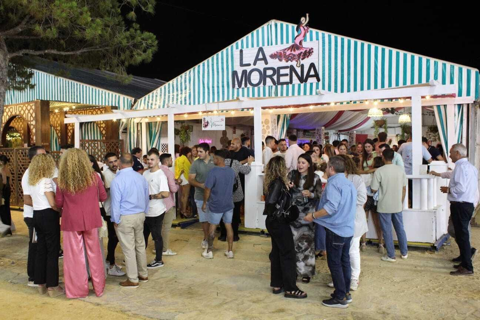 Imágenes de la Feria de Chiclana 2024: alumbrado y las primeras horas de fiesta