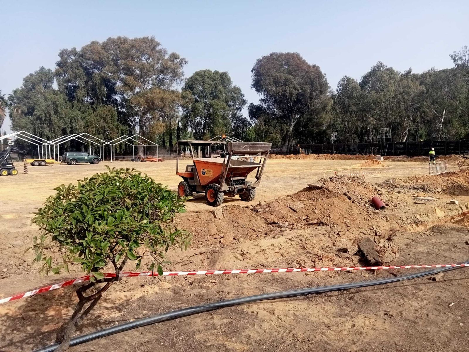 Trabajos en el Parque Juan Ceada Infantes.