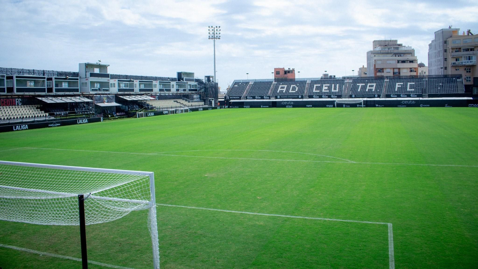 Panorámica del Estadio Alfonso Murube de Ceuta. Panorámica del Estadio Alfonso Murube de Ceuta.