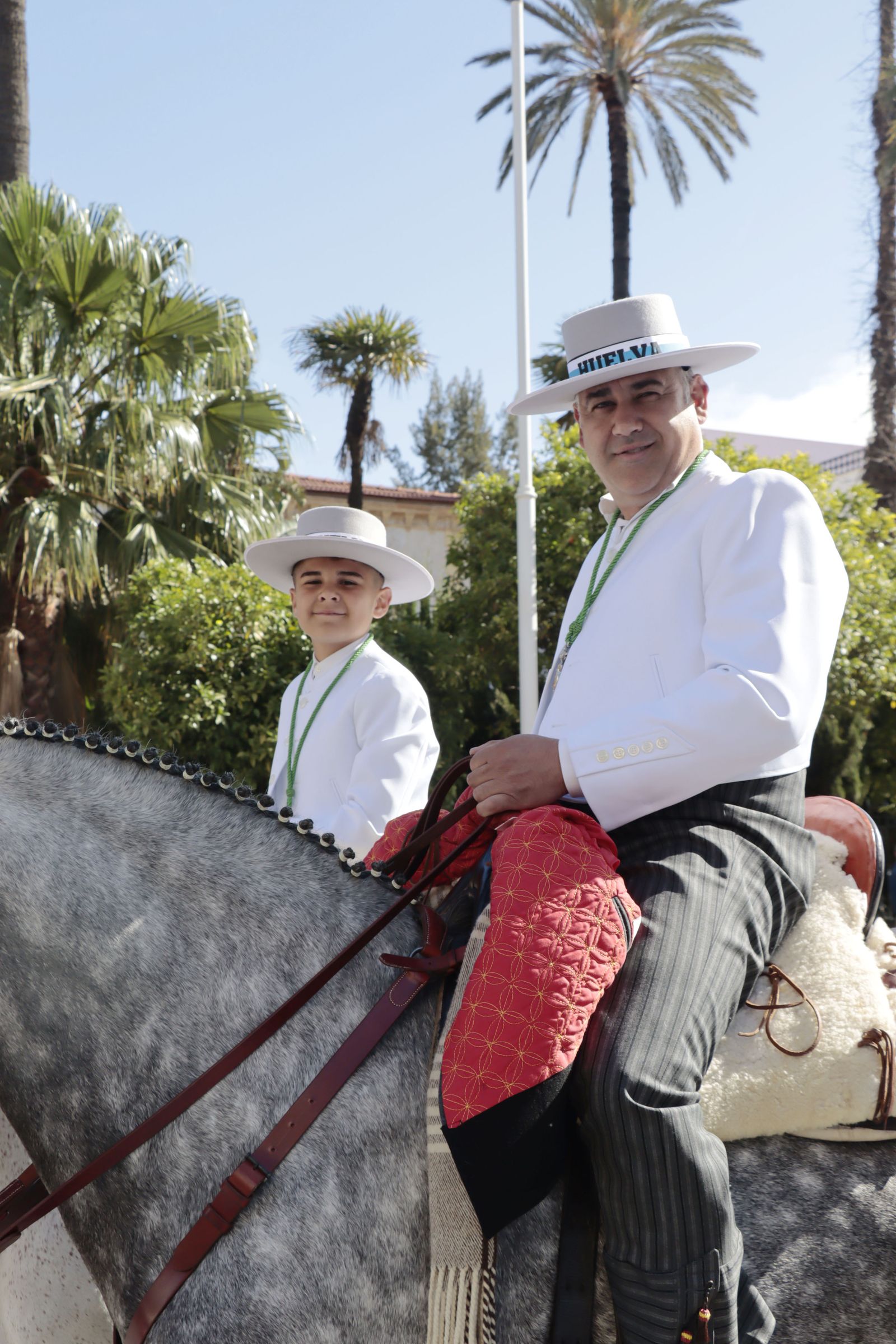 Imágenes de los carros de la Hermandad del Rocío de Huelva