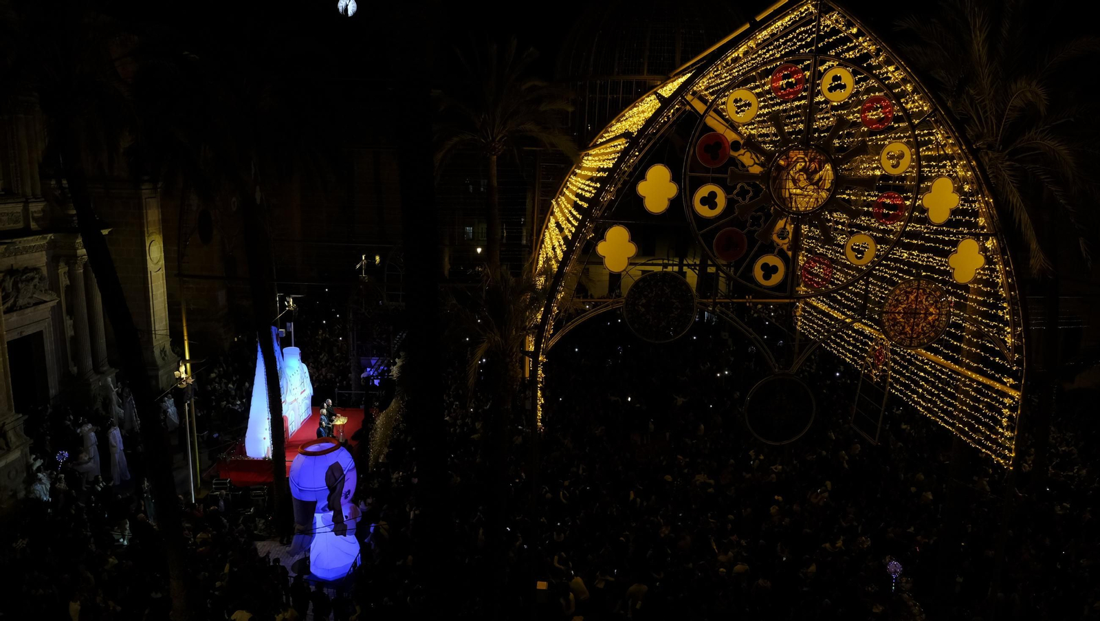 Las mejores imágenes del encendido navideño en Almería