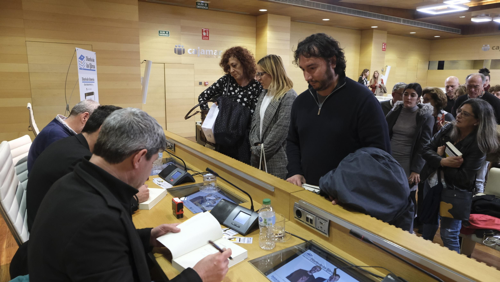 Imágenes de Diario de los Libros con Carmen Mola