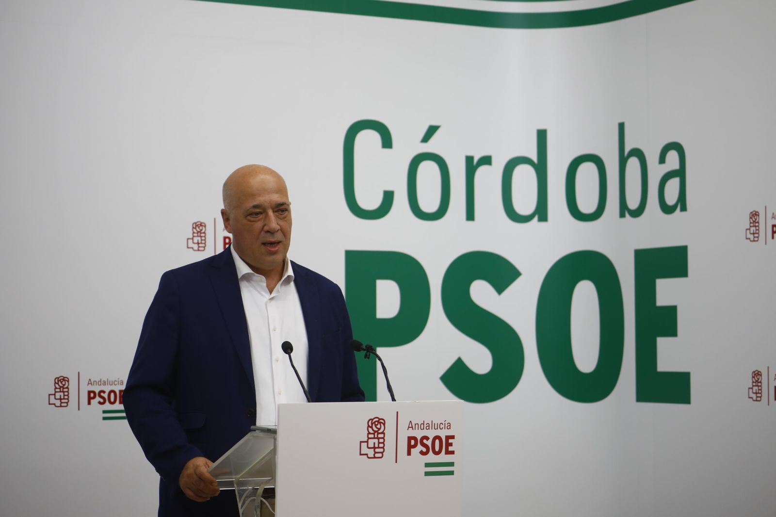 Antonio Ruiz en una rueda de prensa en la sede del PSOE.