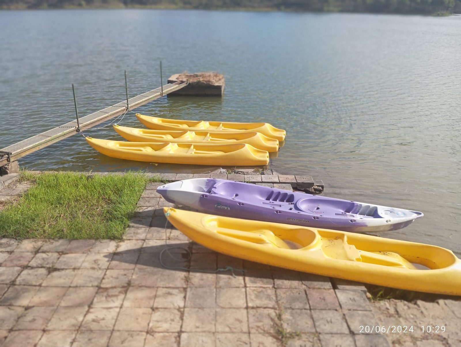 Kayaks en Puerto Zumajo Kayaks en Puerto Zumajo