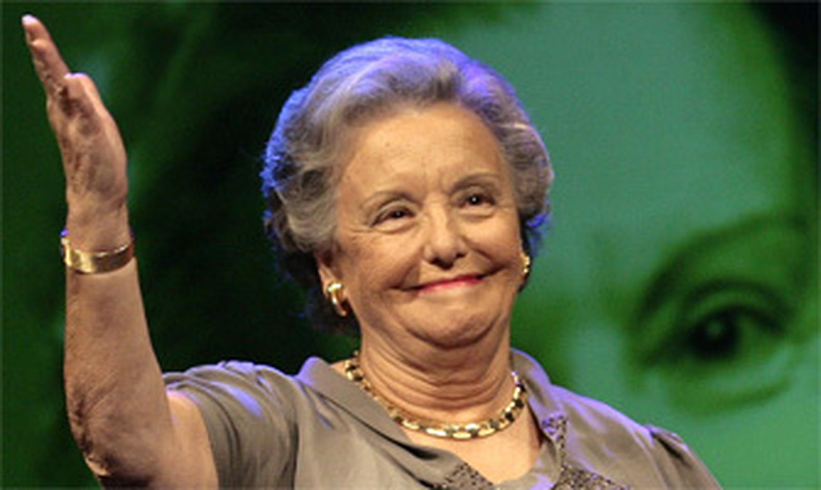 "Todo el mundo me dice que me parezco a su abuela"