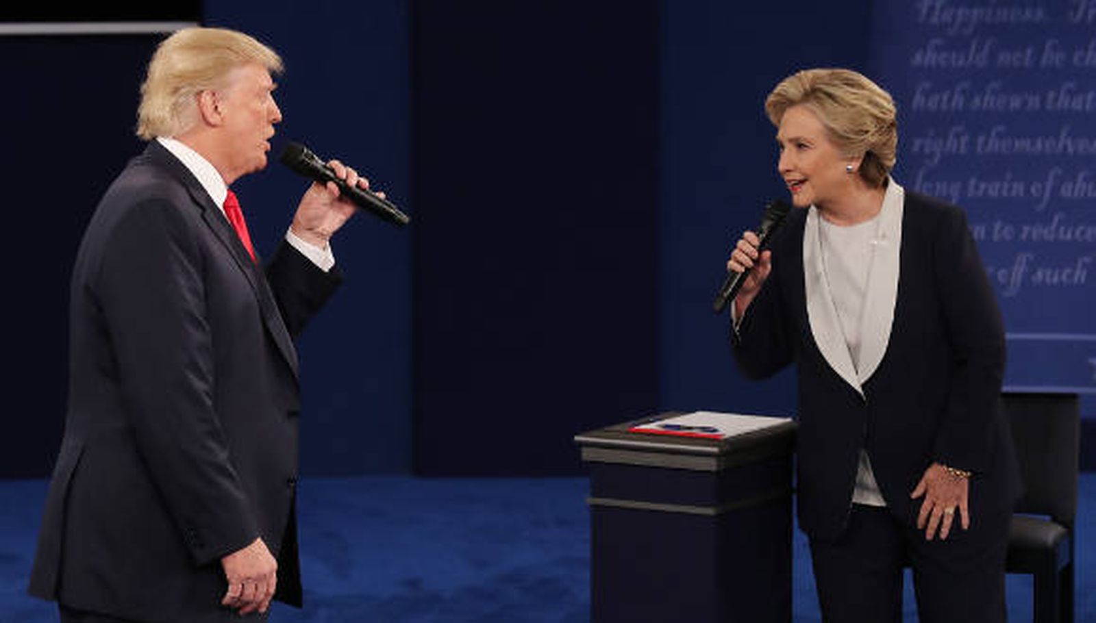 Trump salva los muebles en el debate tras el peor escándalo de su campaña