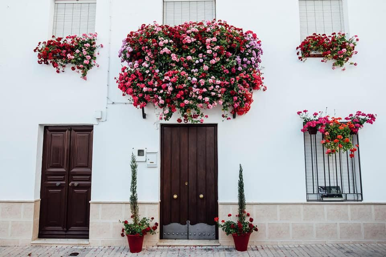El Concurso de Fachadas, Rejas y Balcones atrae cada año a miles de turistas
