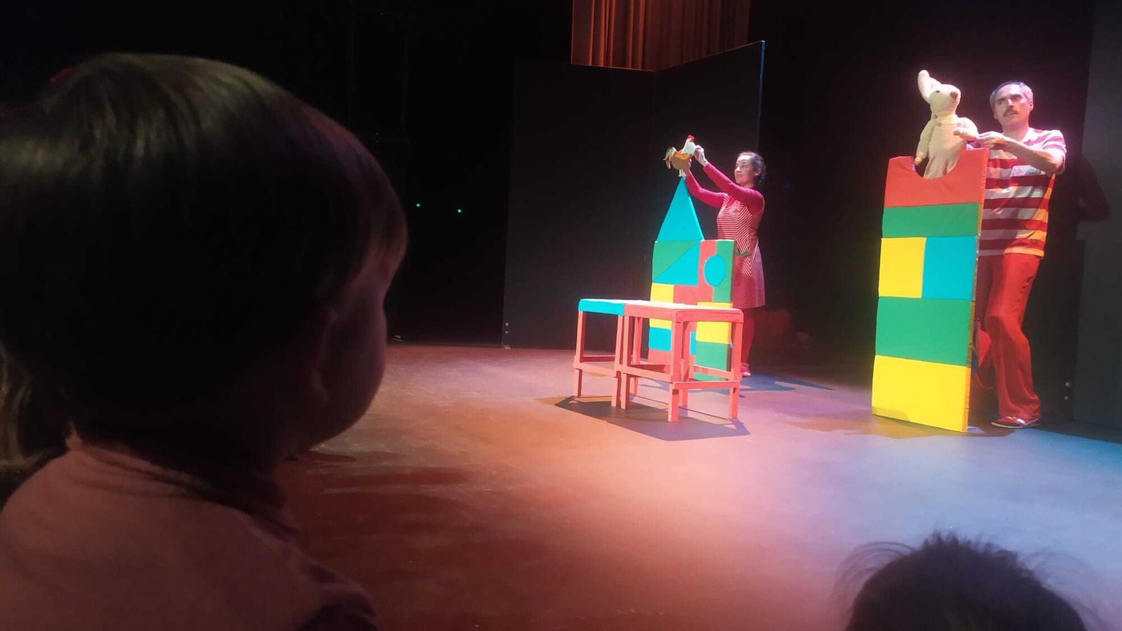 Su primer contacto con el teatro