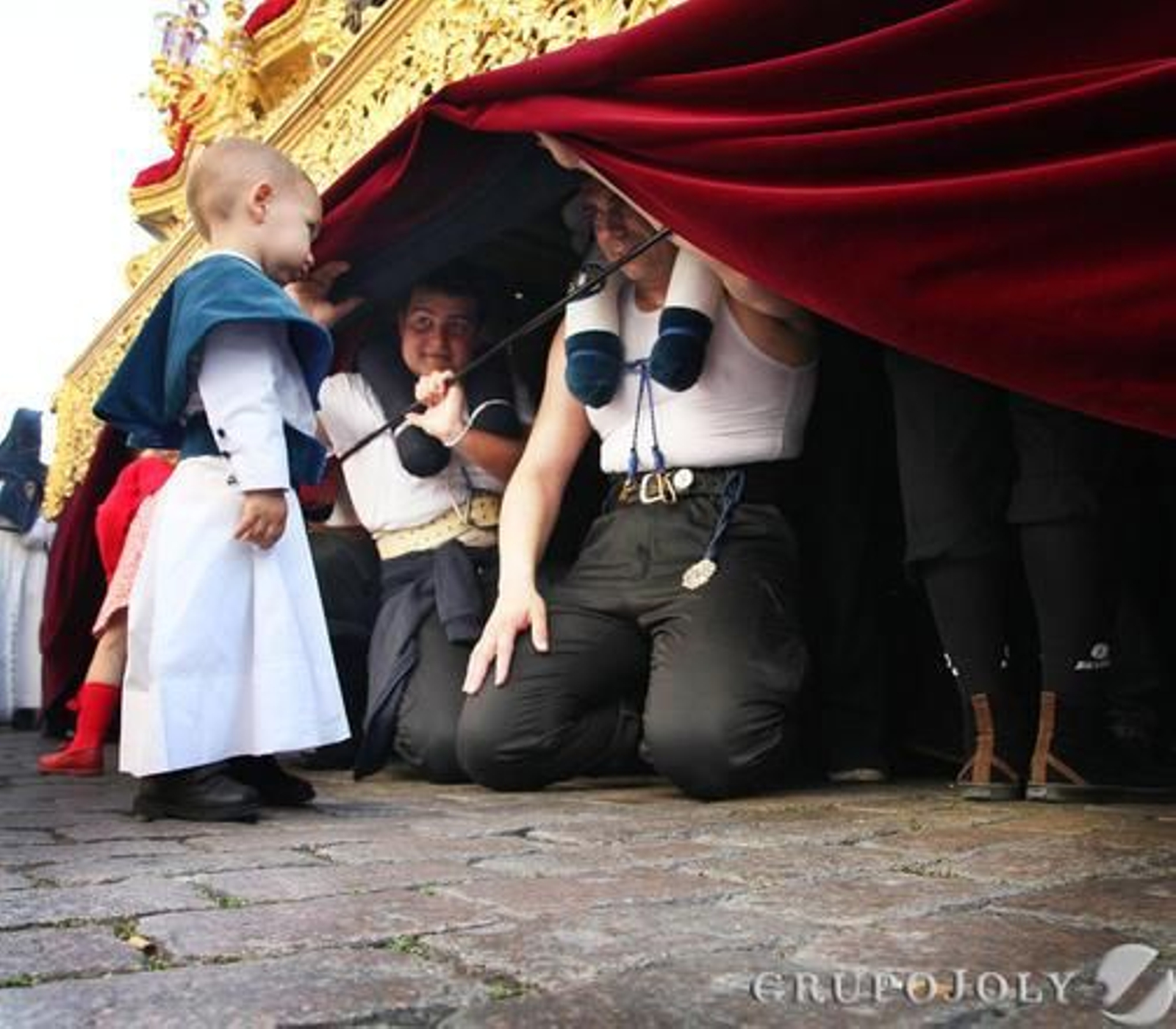 Foto: Pascual · Lobo· Aranda · Garcia y M. A. Gonzalez