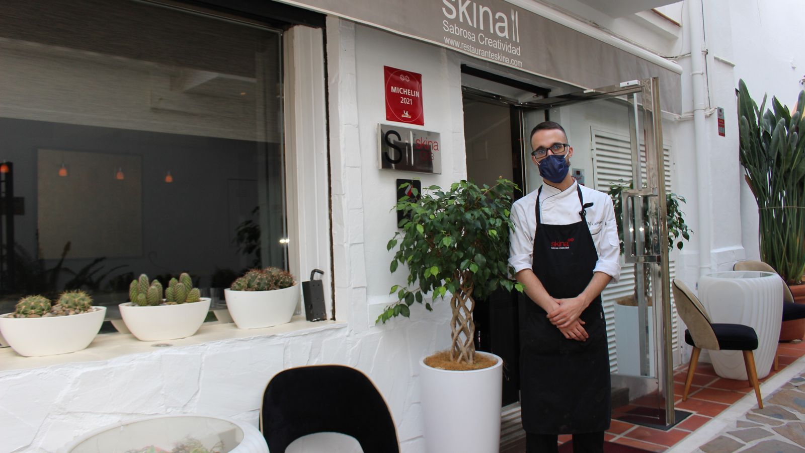 El chef del restaurante con dos Estrellas Michelin  Skina, Mario Cachinero, en Marbella.