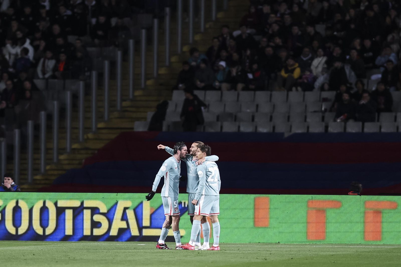 Las fotos del espectacular Barcelona - Atlético de Madrid