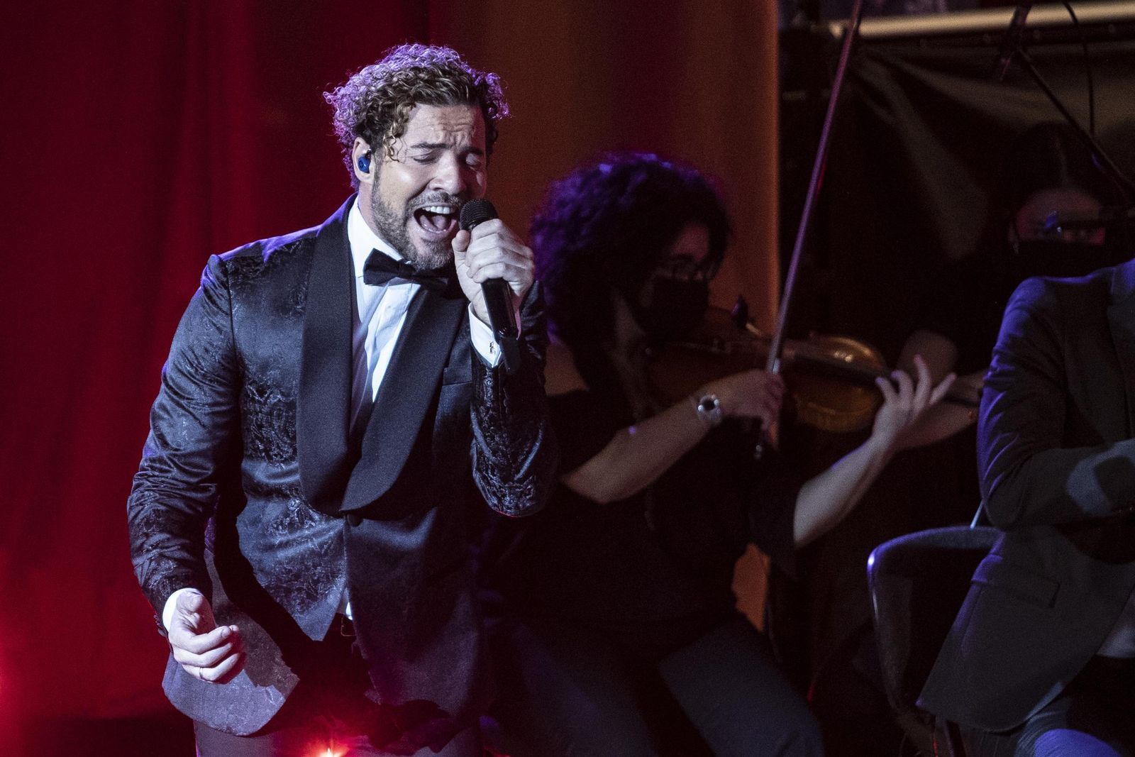 El concierto de  David Bisbal Filarmónico by Cosentino en Granada, en imágenes
