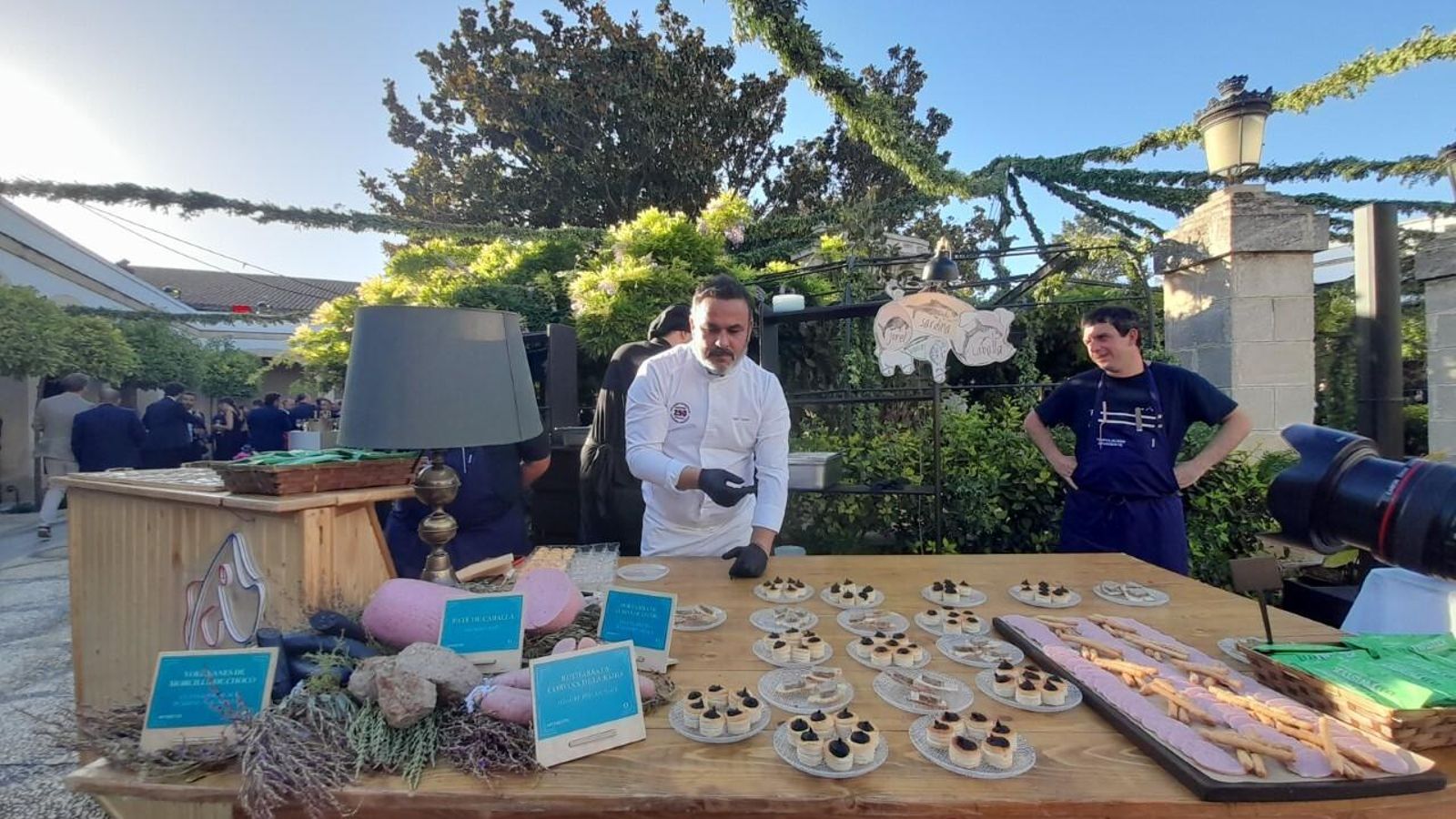 Ángel León, el chef de mar, en las instalaciones de Bodegas Osborne en la cena del 250 aniversario, con visita del Rey