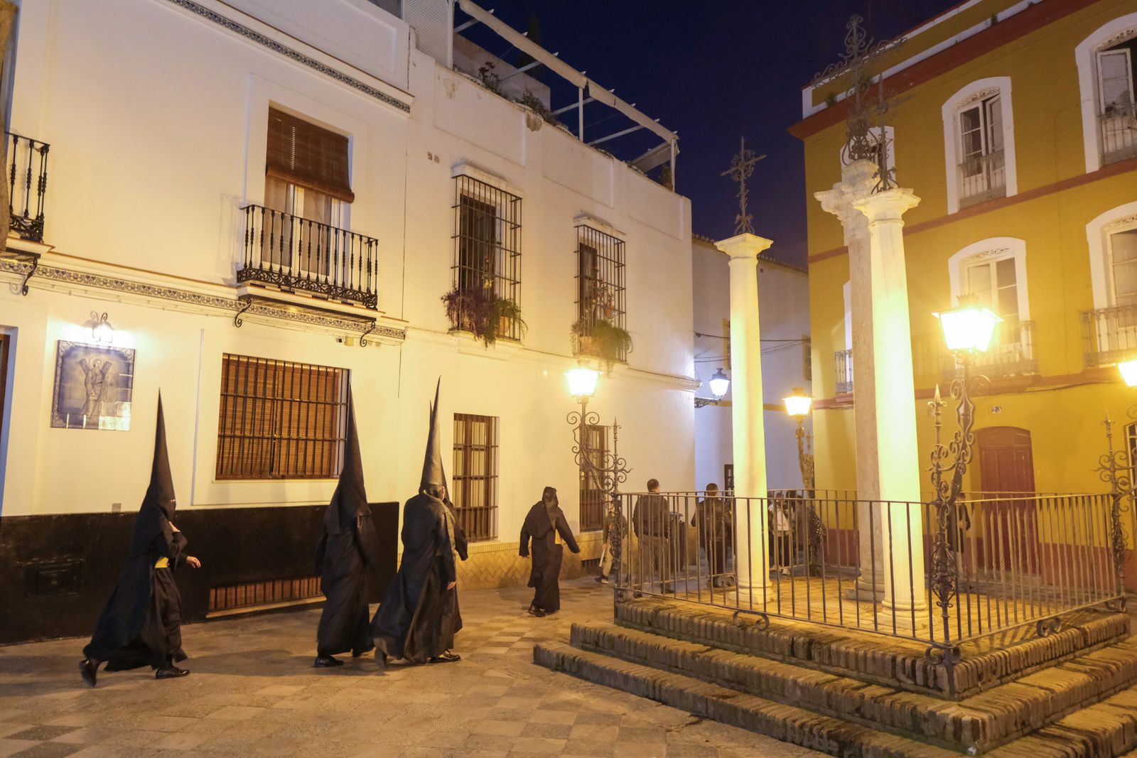 Las imágenes de la Hdad de Santa Cruz de Sevilla Semana Santa 2024