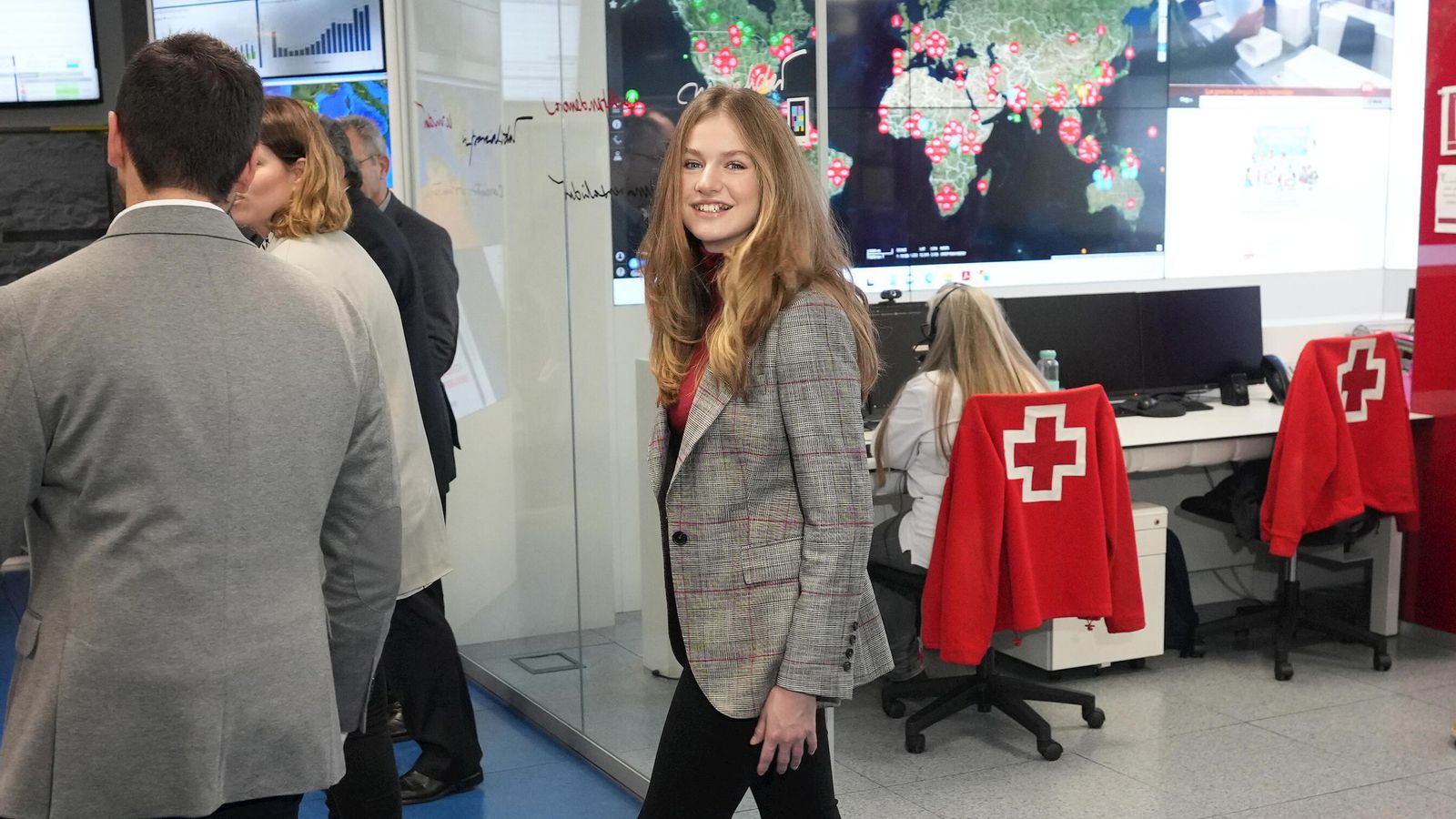 Doña Leonor en las instalaciones de Cruz Roja