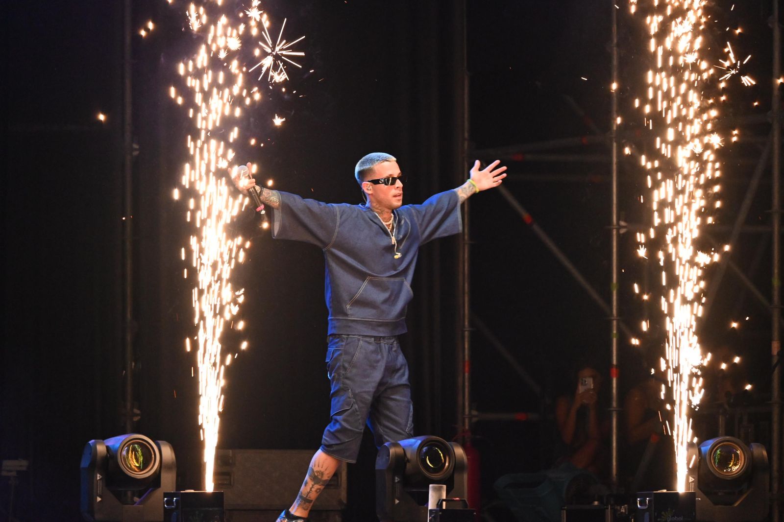 Las imágenes del concierto de Maikel Delacalle en las Fiestas Colombinas de Huelva