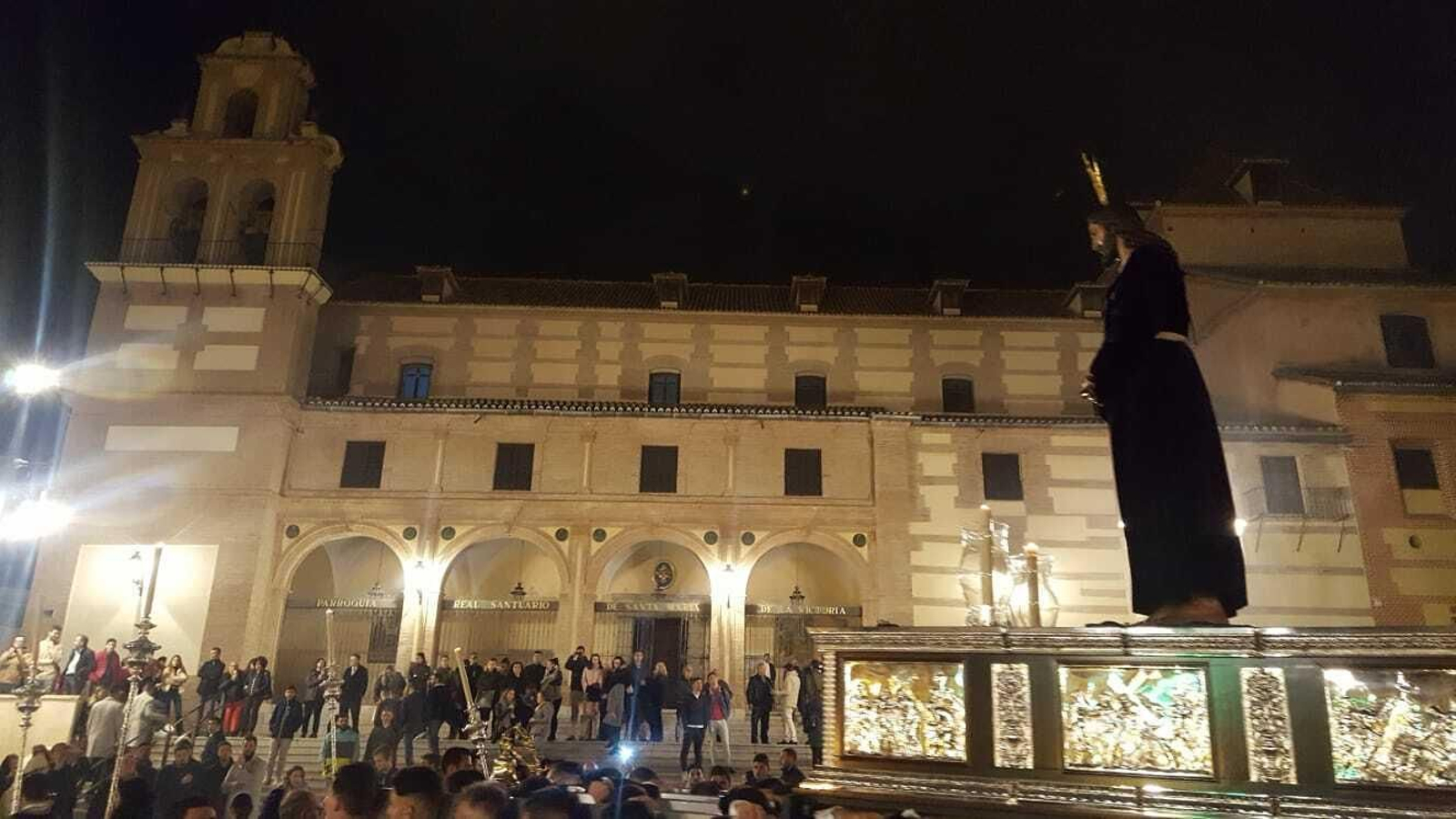 Jesús del Rescate llega al santuario de la Victoria.