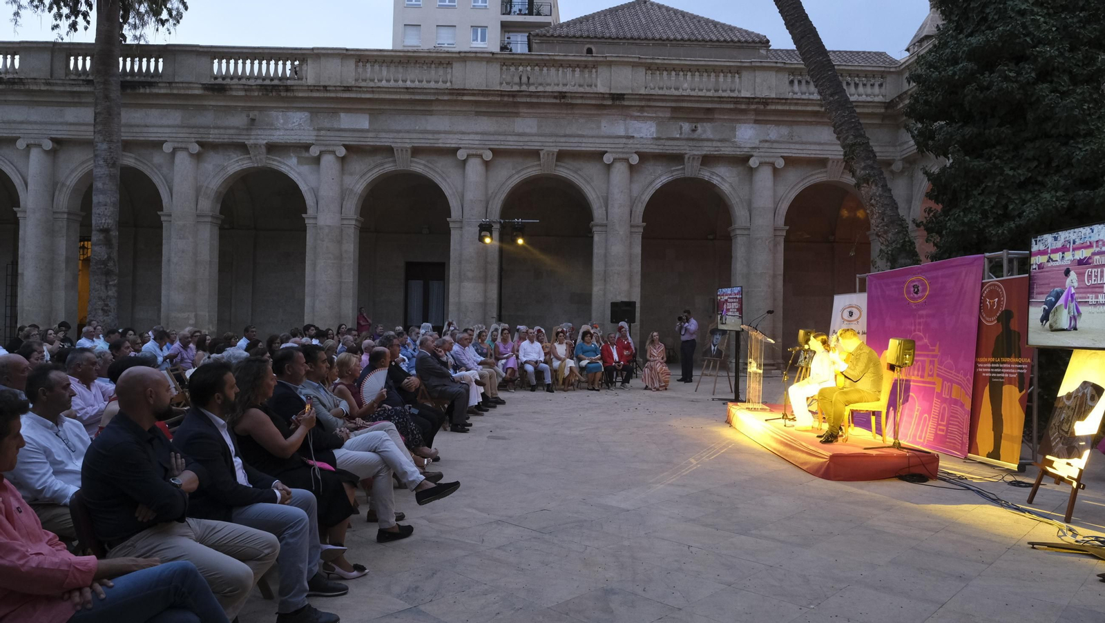 El pregón del toro de lidia 2025 del Foro Cultural 3 Taurinos 3, en imágenes