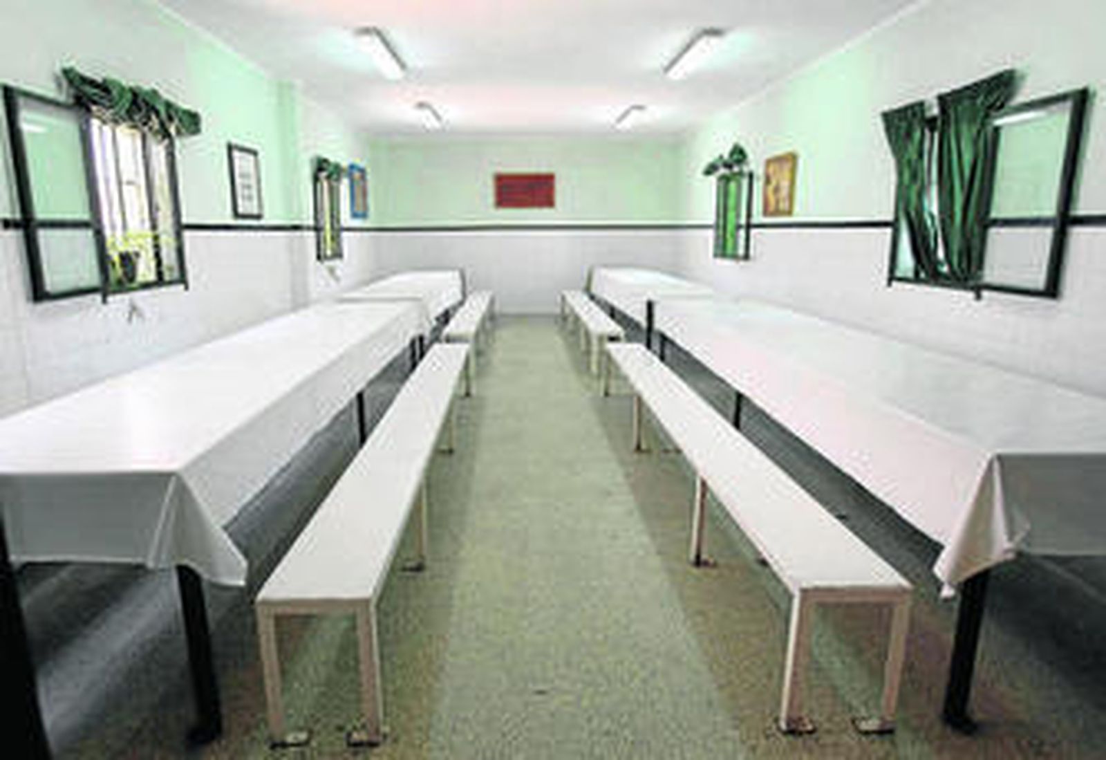 Comedor de uno de los módulos de respeto del centro penitenciario de El Puerto.