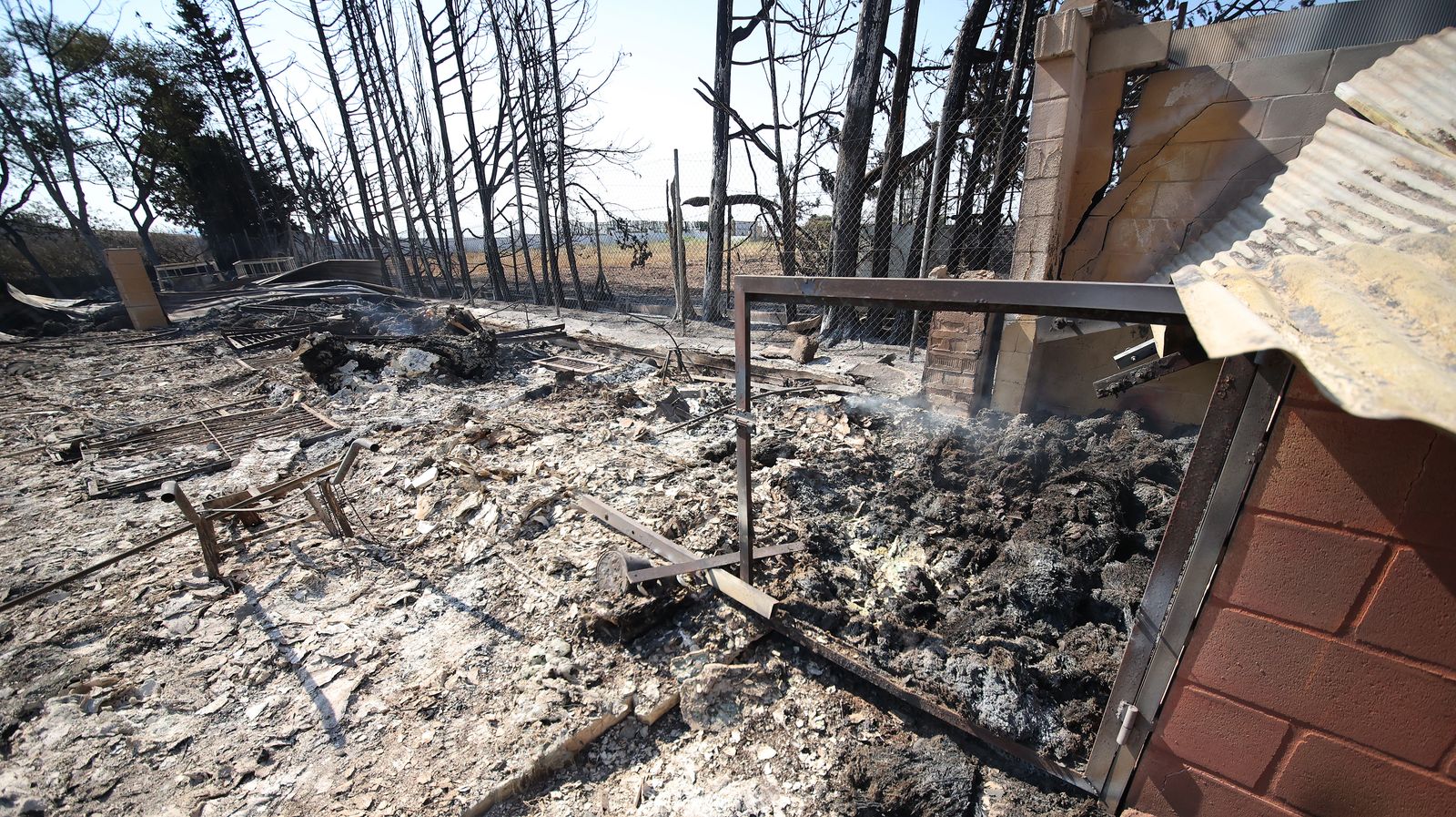 Imágenes de las zonas afectadas por el grave incendio en Jerez