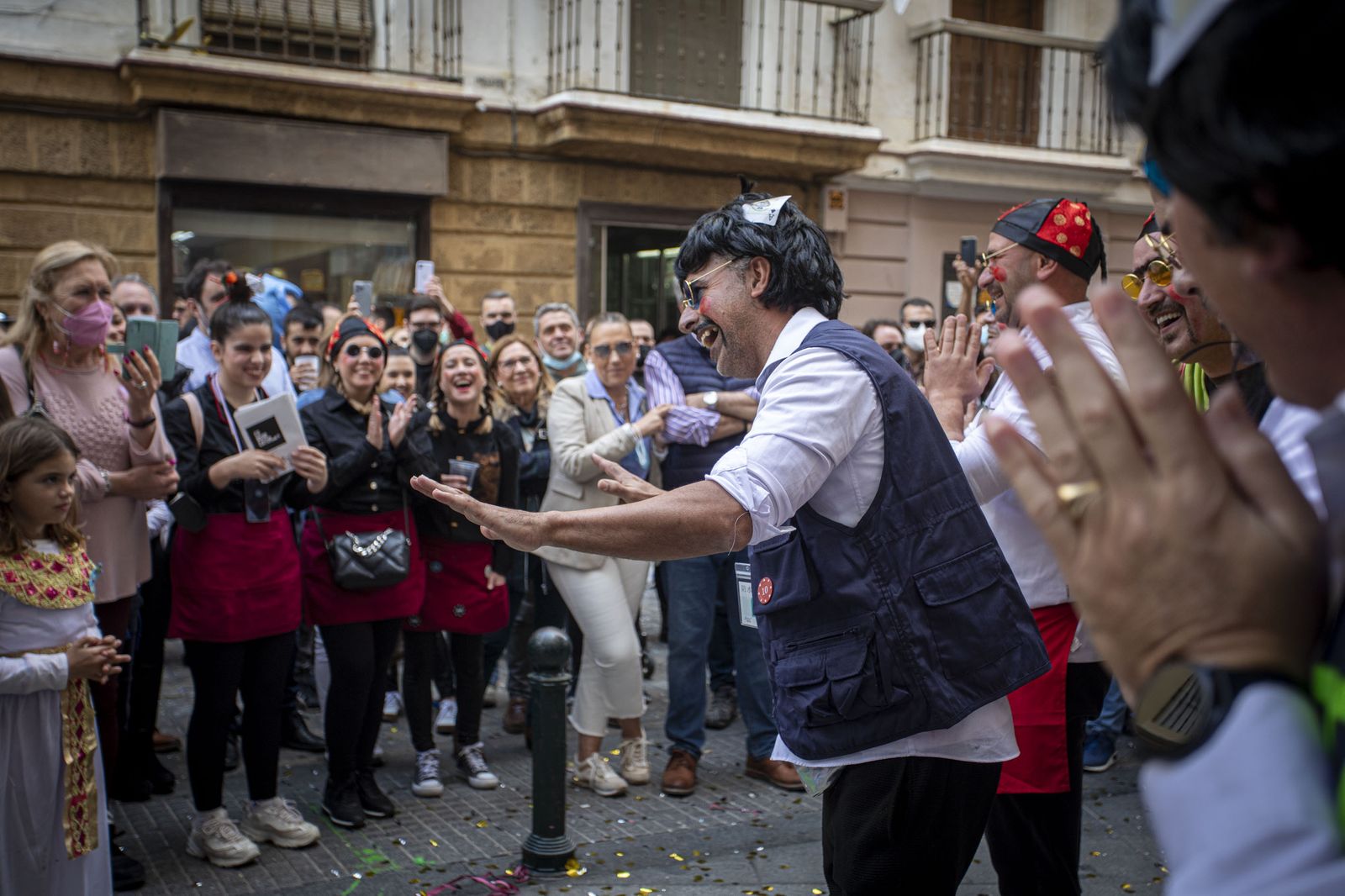 Imágenes del domingo de Carnaval ilegal en Cádiz