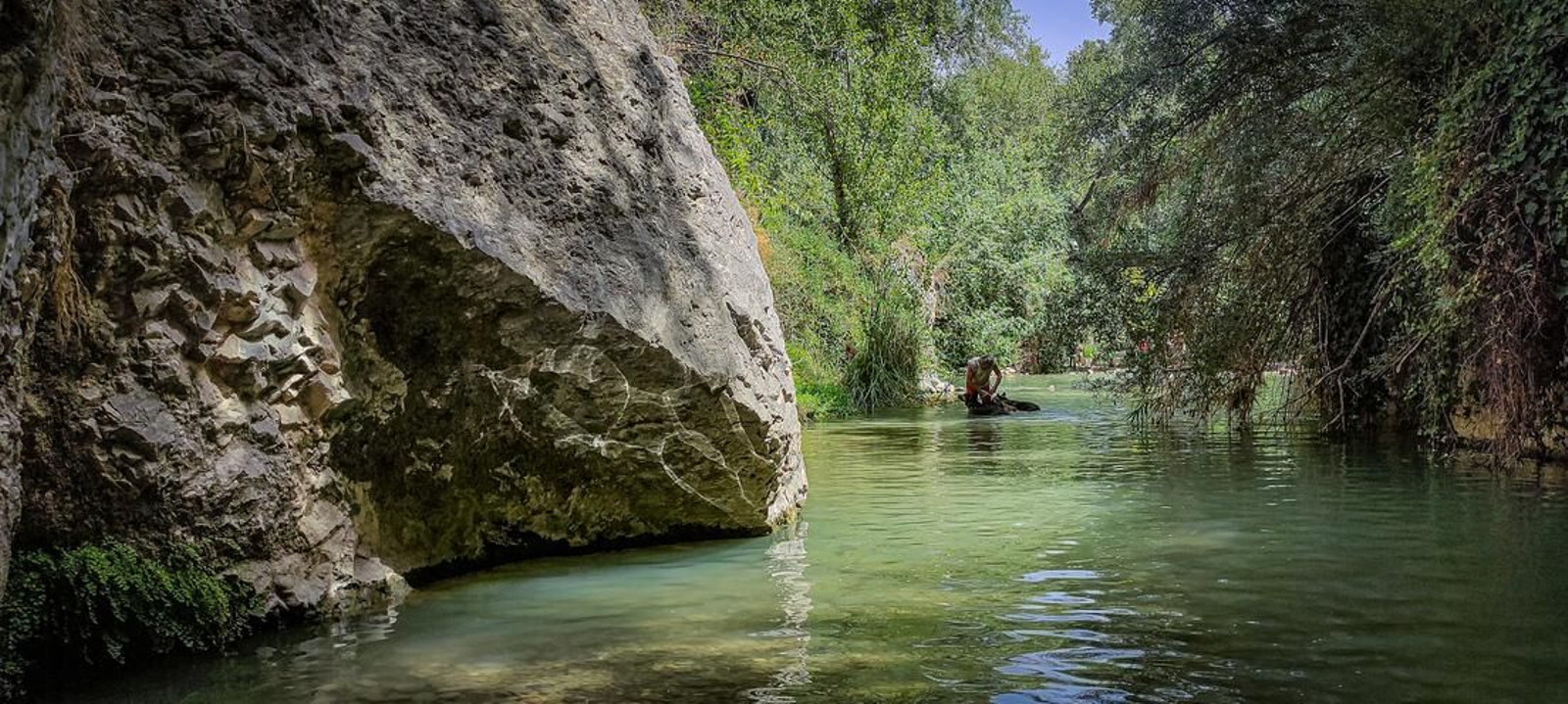 Ruta senderista y por el agua en Los Cañones de Río Frío de Jaén