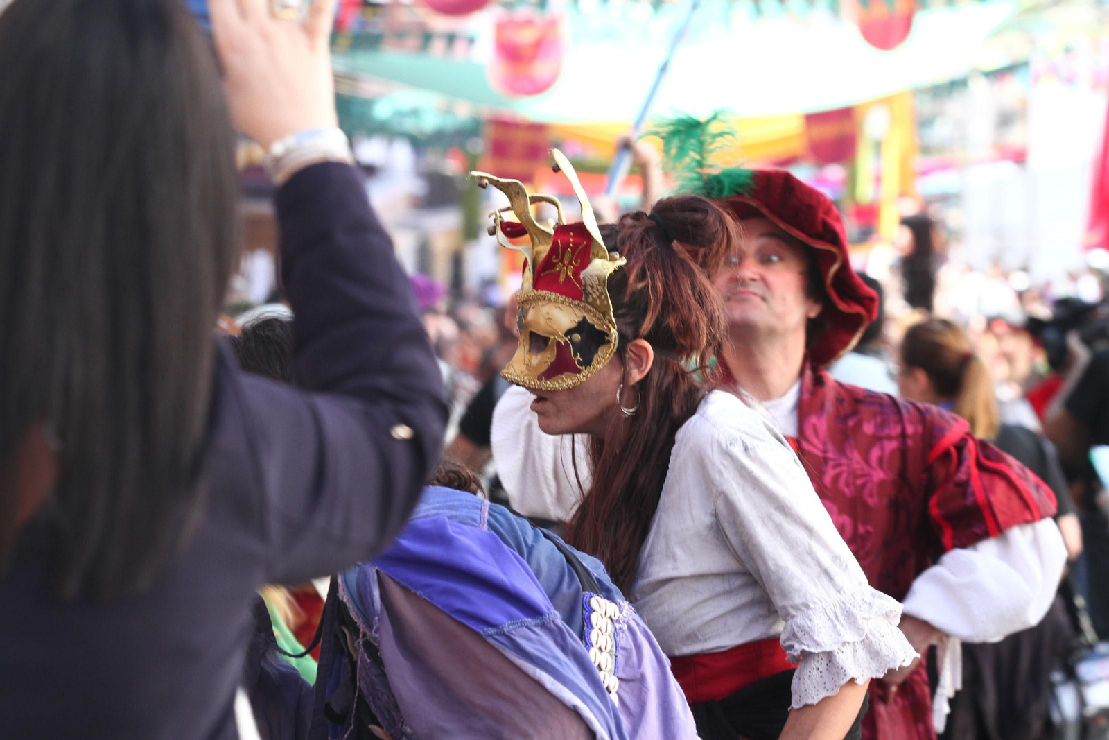 Imágenes del desfile de la XIX Feria Medieval del Descubrimiento, en Palos de la Frontera