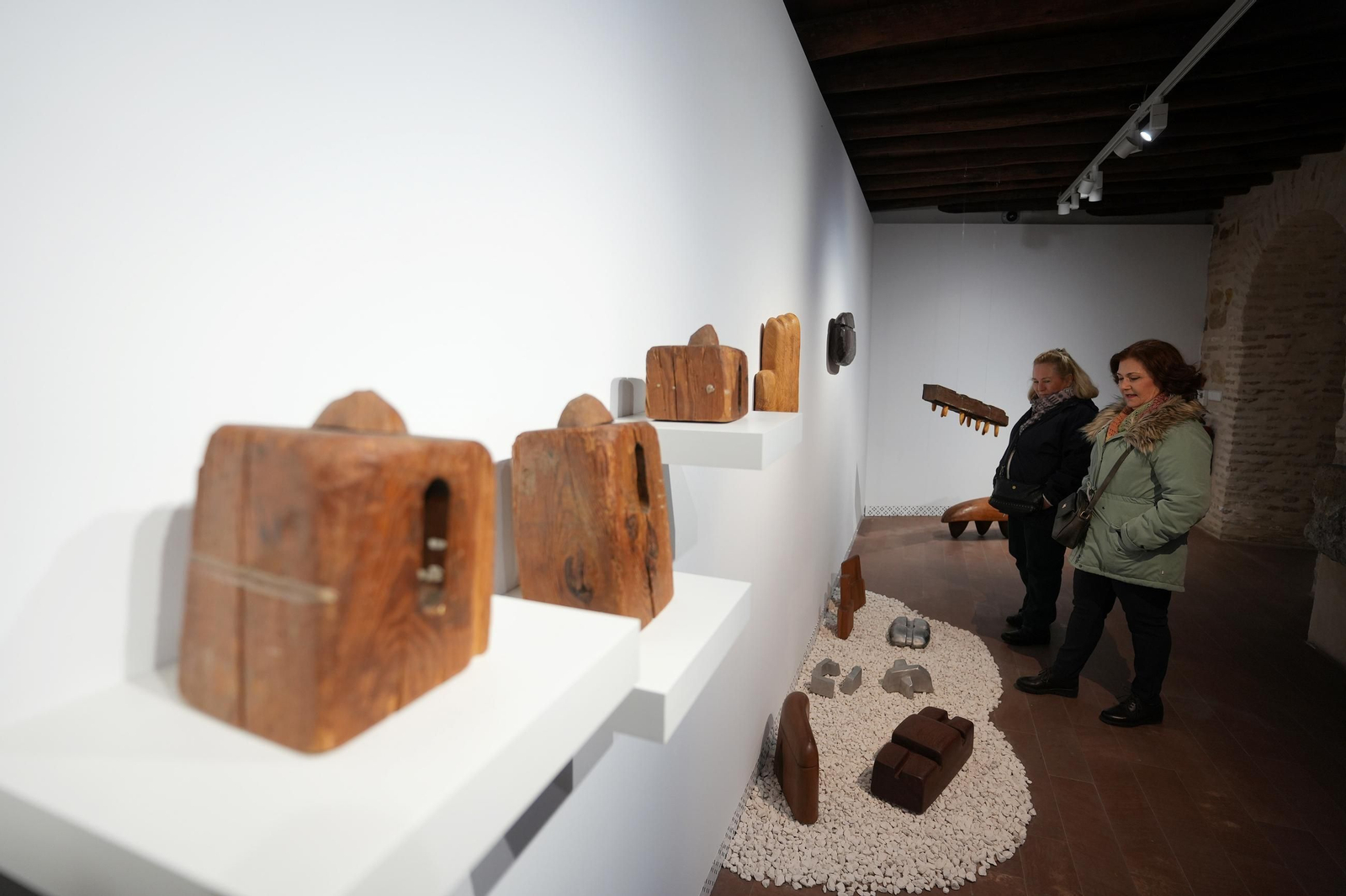 La exposición 'Rastros de Jordania' de Anees Maani en Casa Árabe de Córdoba, en imágenes