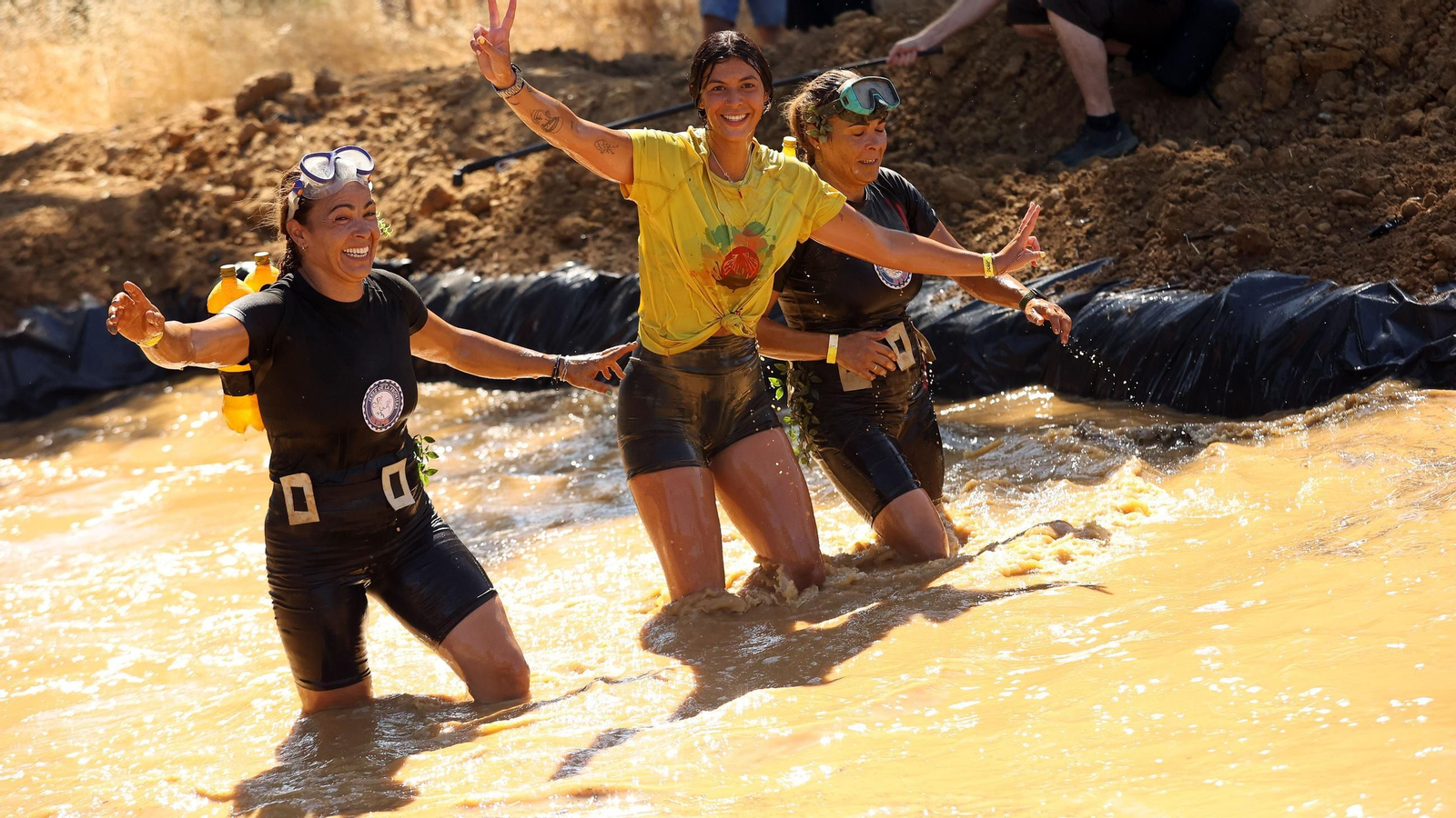 Búscate en la VII Carrera del Barro en La Barca