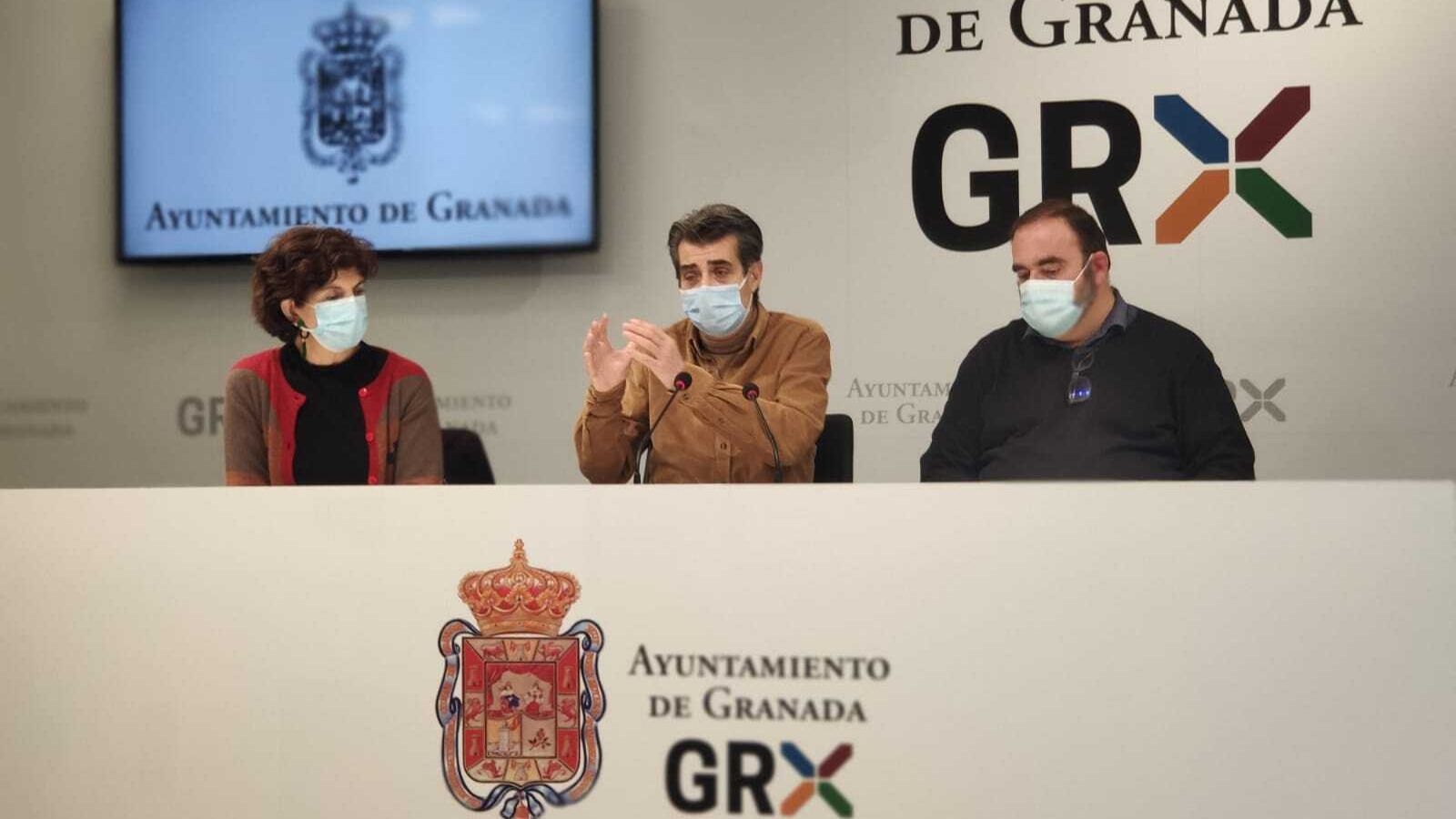 Los concejales de UP, hoy en la presentación del informe