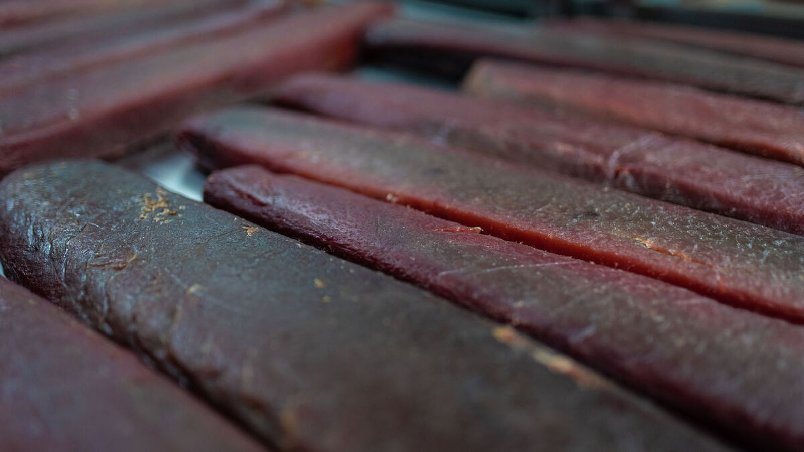 Mojama de atún de Isla Cristina, el emblema y producto estrella de Ficolumé