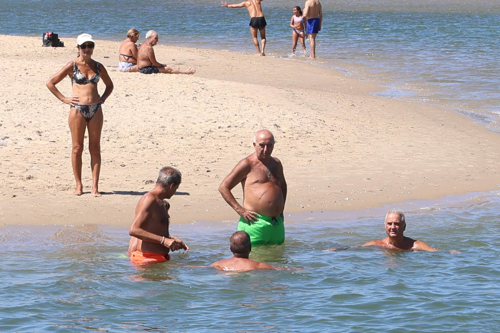 Las fotos del último domingo de playa de agosto en el Campo de Gibraltar