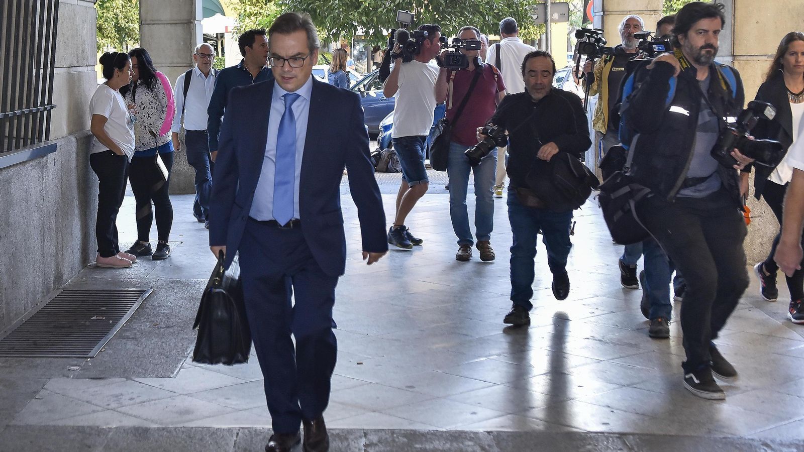 El juez José Ignacio Vilaplana llega a los juzgados.