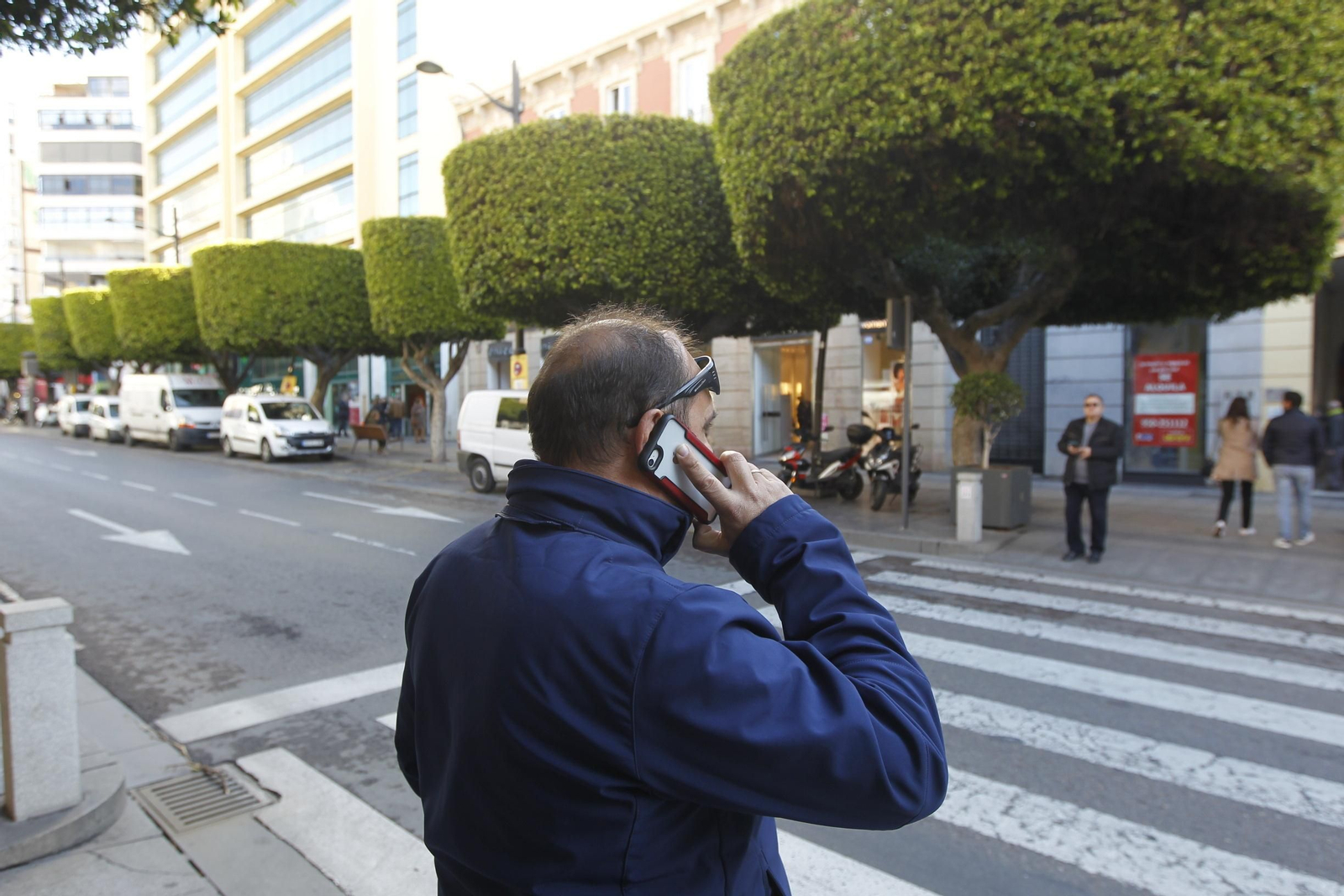 Los ‘smombies’ disparan la cifra de atropellos mortales en la provincia