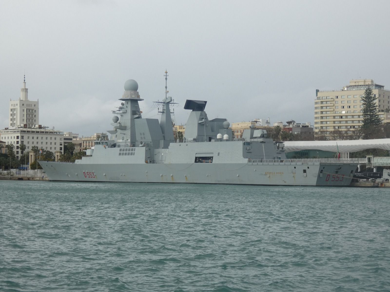 El destructor  'Andrea Doria' es el primer buque de la marina militar italiana que ha atracado en el puerto de Málaga en 2026