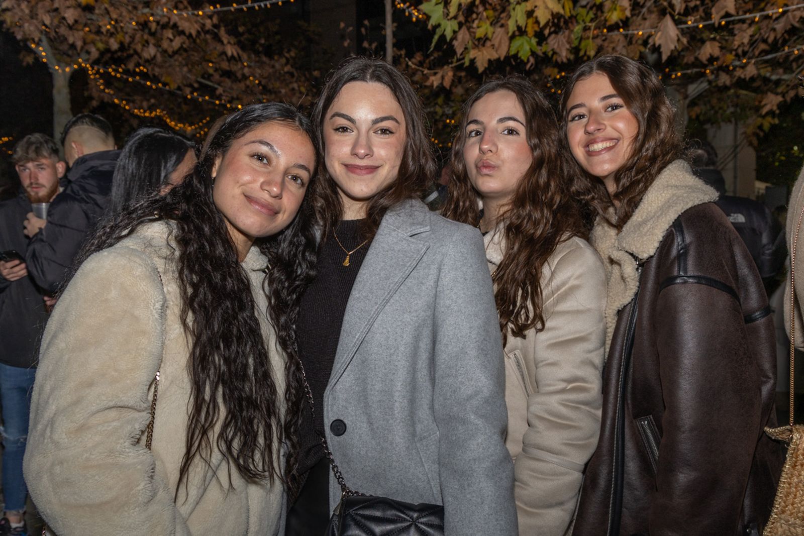 Zambomba de la Hermandad de la Buena Muerte y actuación de Maria Soledad