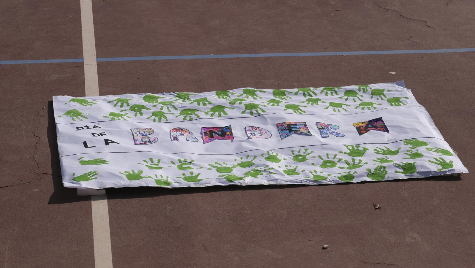 Día de la Bandera de Andalucía en el Colegio Virgen del Mar de Cabo de Gata, en imágenes