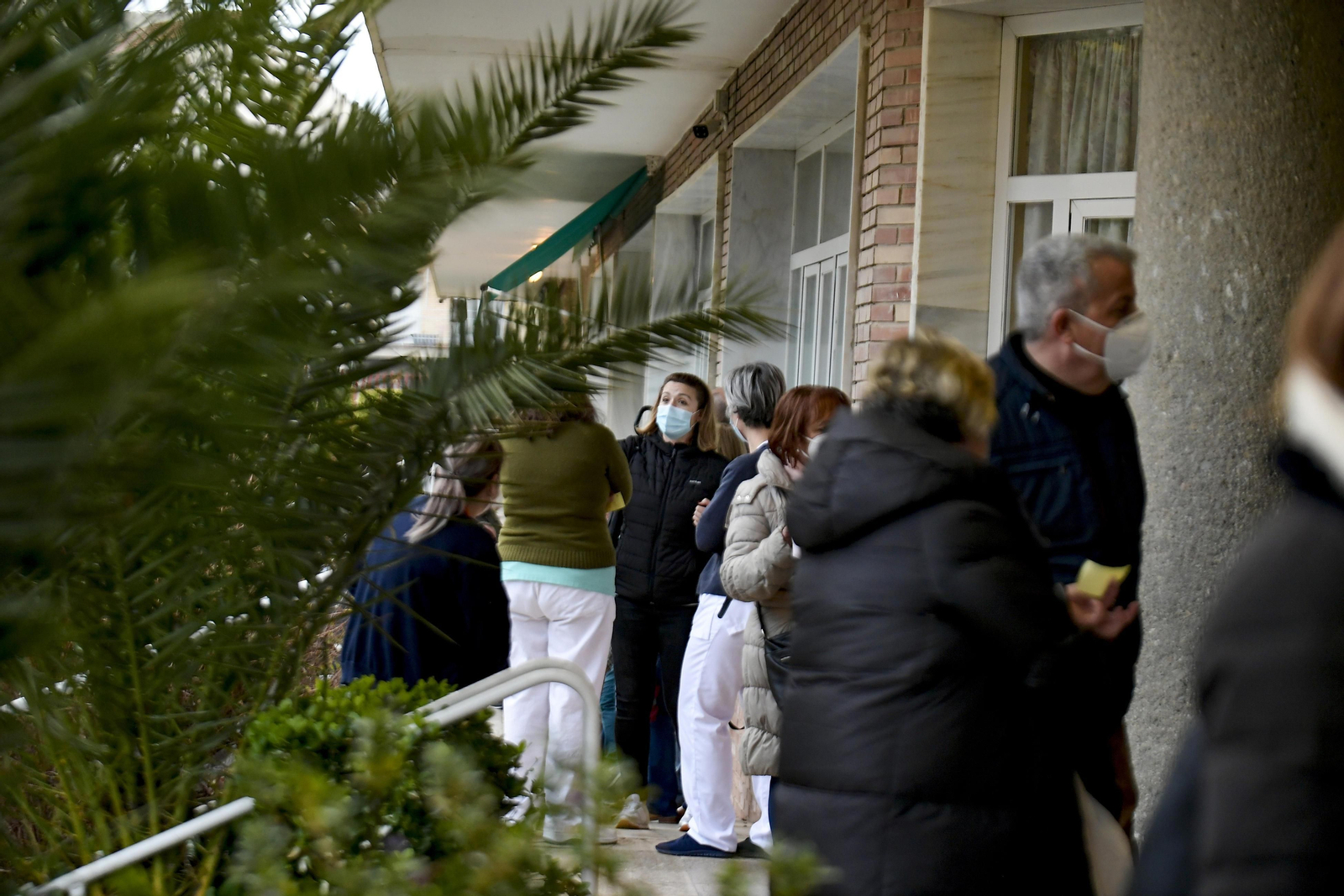 Fotos: segundo día de vacunas en Granada