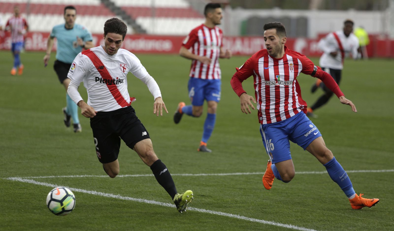 Las imágenes del Sevilla Atlético-Sporting