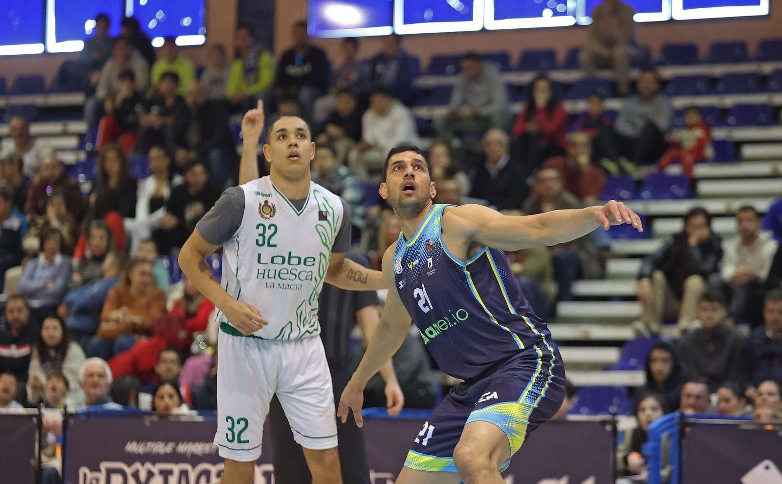 Las mejores fotos del Udea - Huesca, con Scariolo como espectador en el Doctor Juan Carlos Mateo