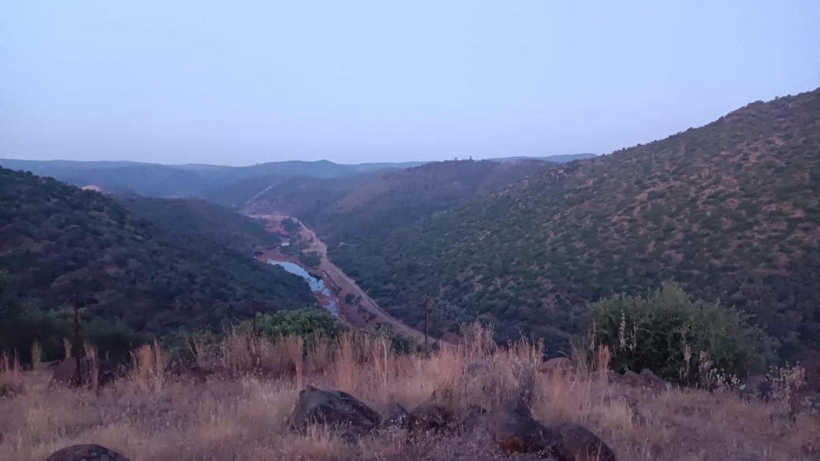 El primer objetivo es bajar desde Berrocal hasta el río Tinto.