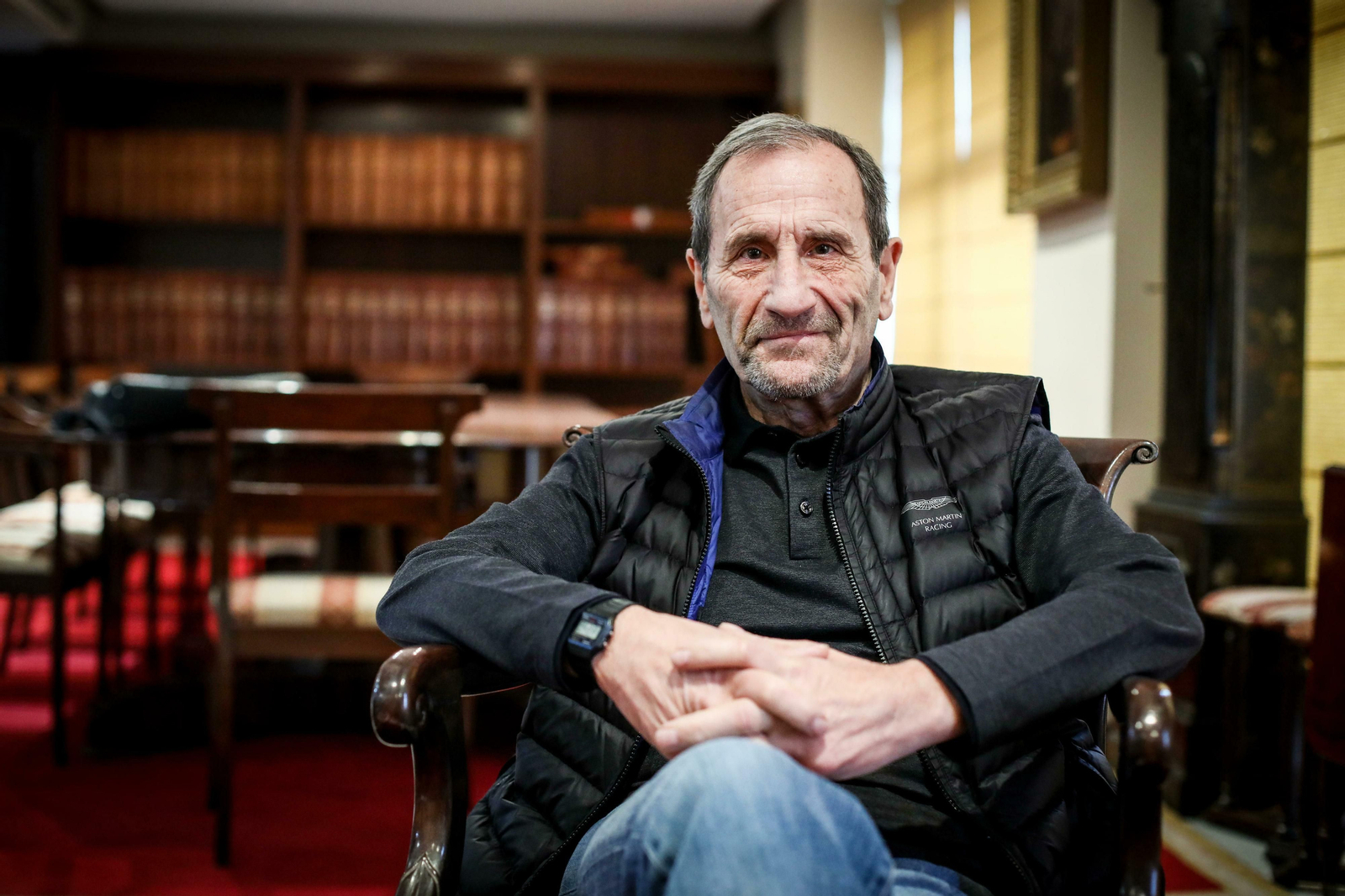 El productor José María Cámara, en la hemeroteca de 'Diario de Cádiz'.